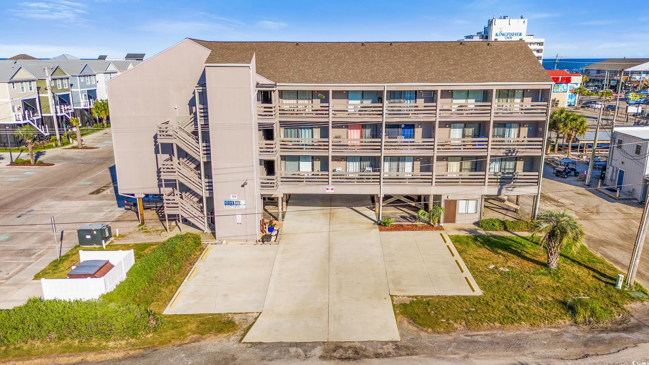120 Dogwood Dr. N 313