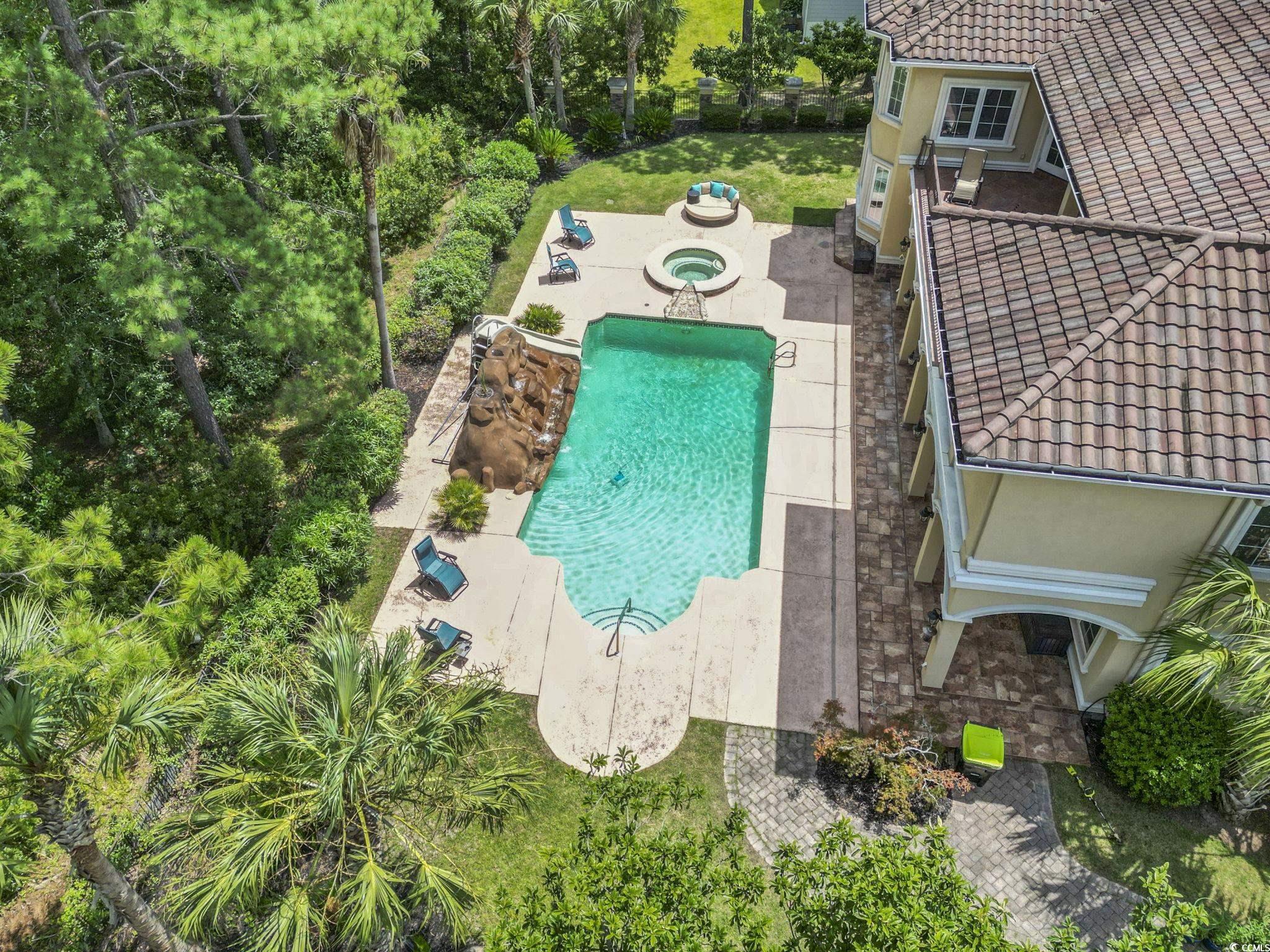 664 Oxbow Dr.