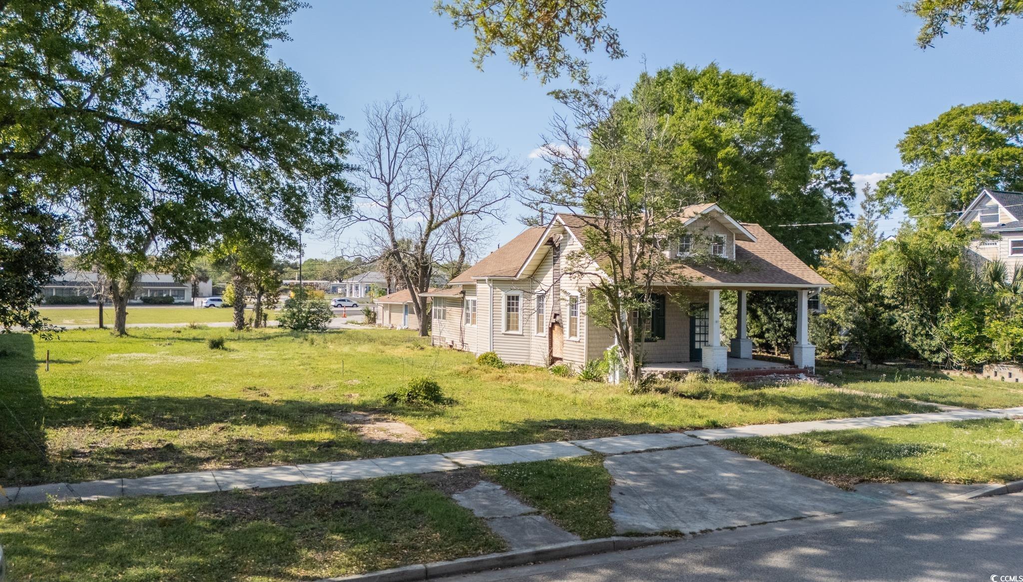 213 Dozier St.