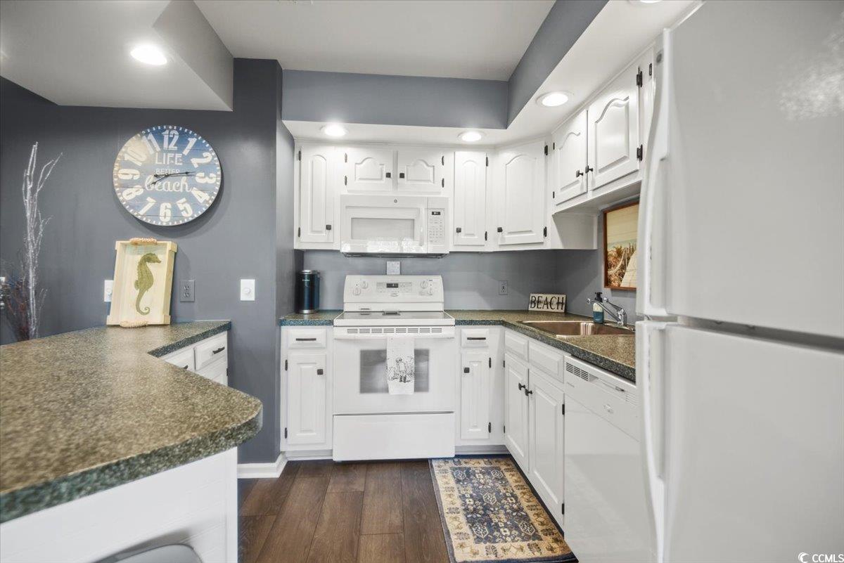 4222 Pinehurst Dr. I-9