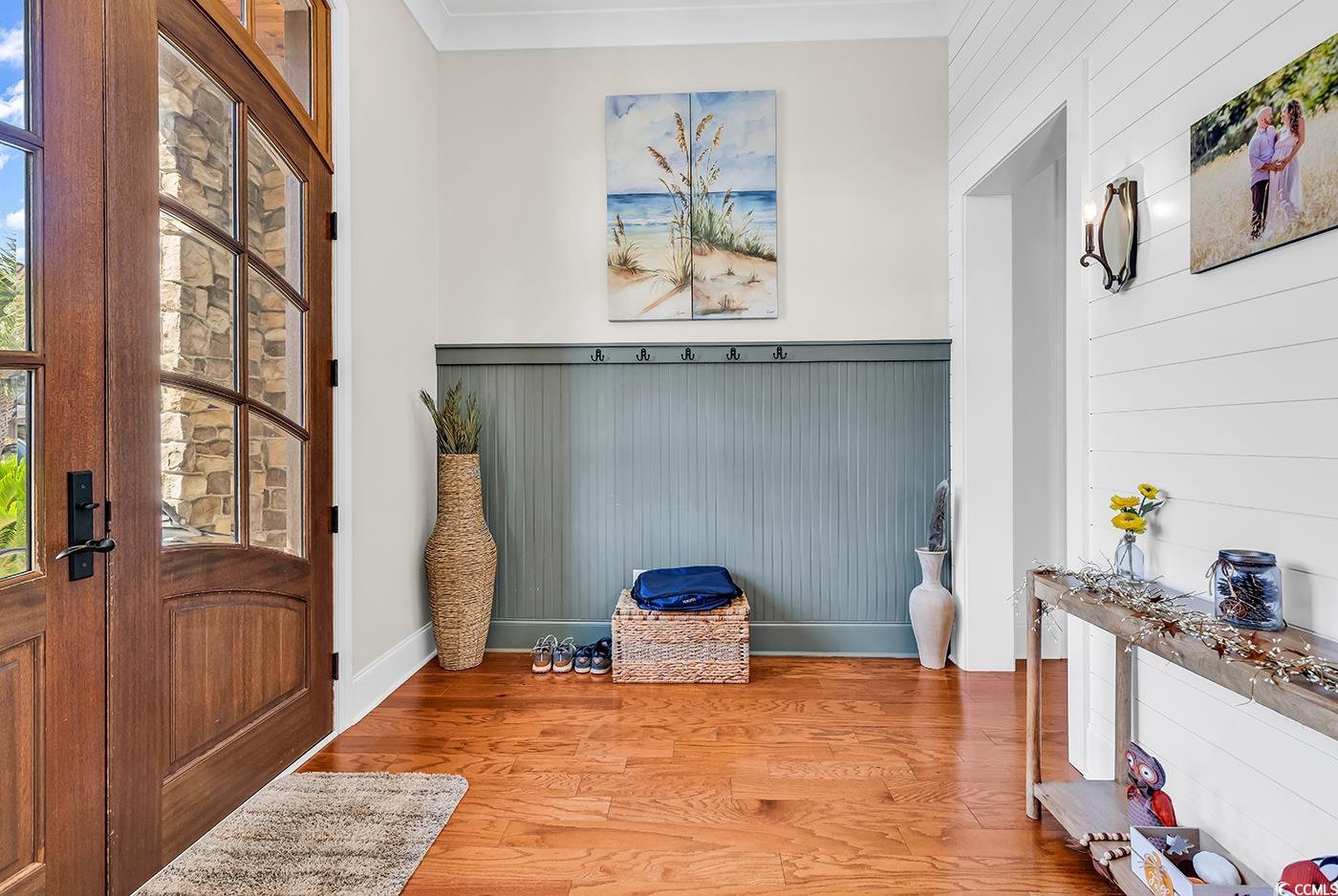 194 Avenue of the Palms