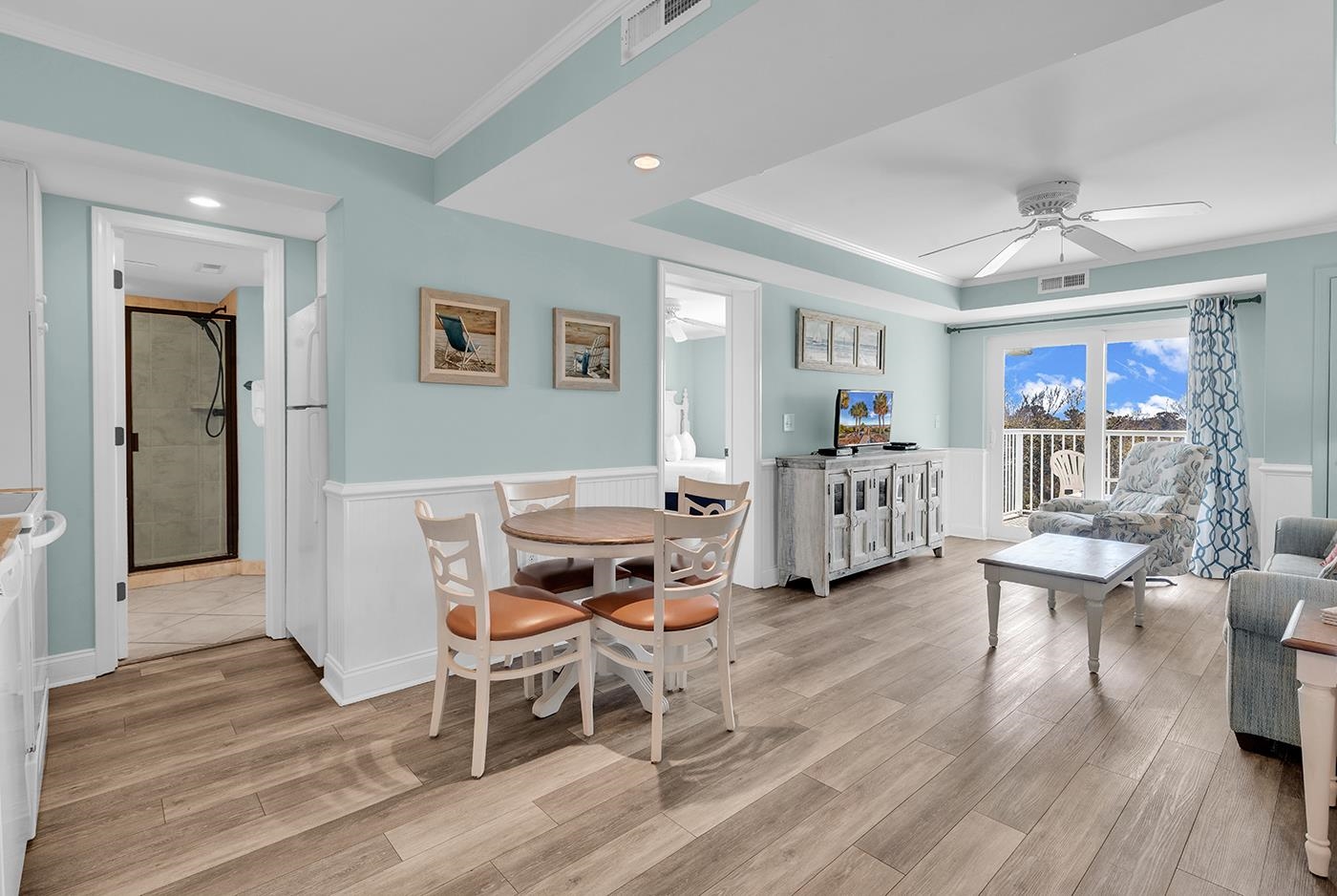 14290 Ocean Hwy. 404