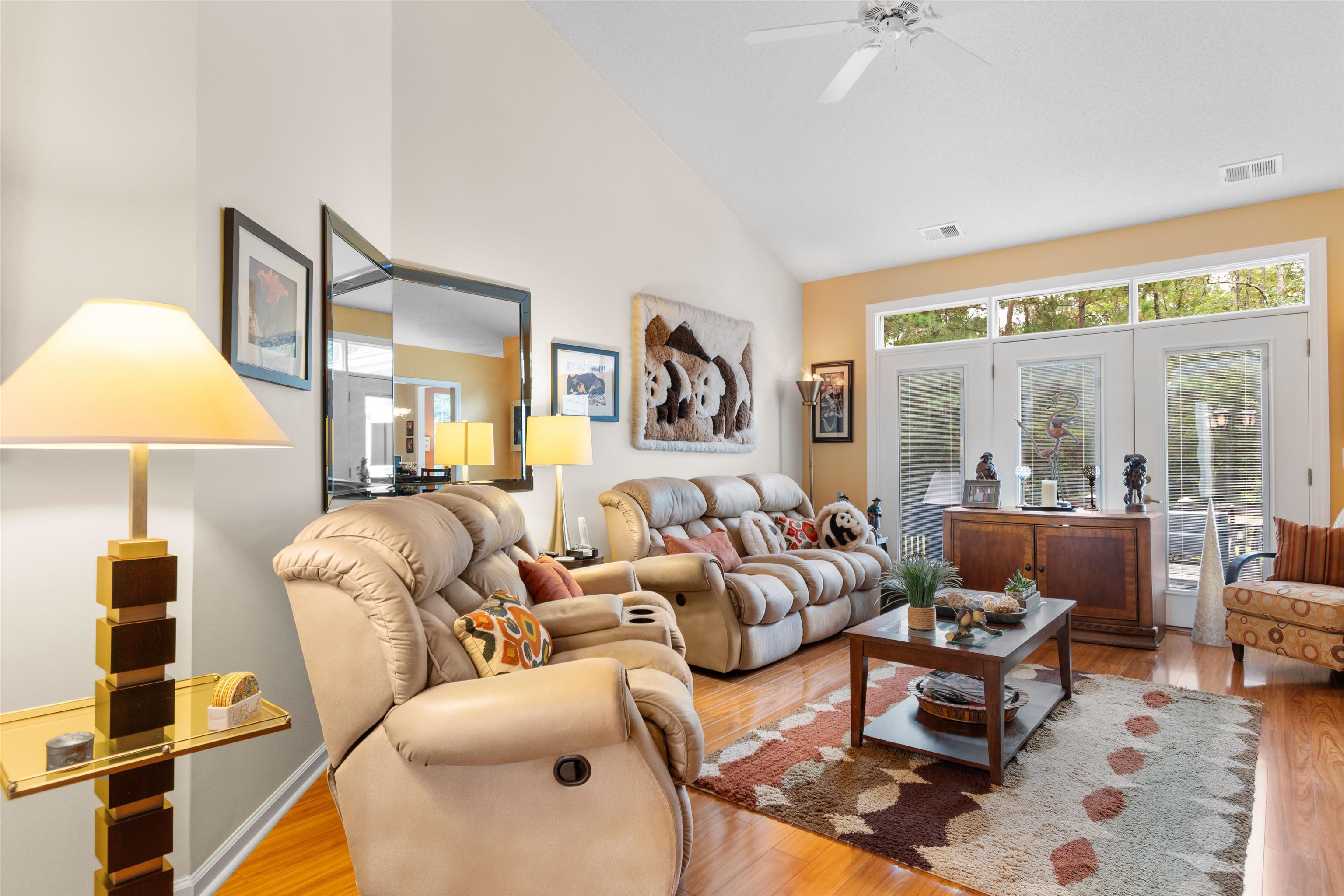 208 Beechwood Ct.