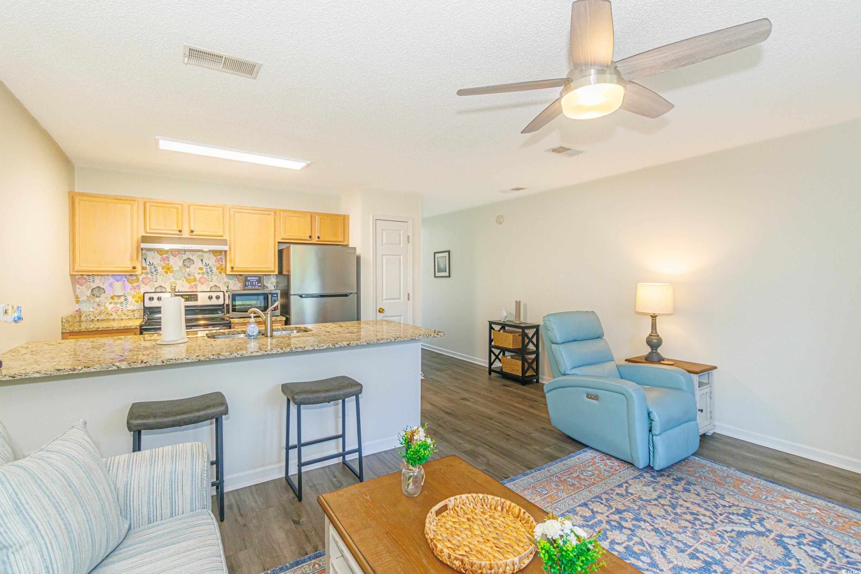 1450 St. George Ln. E