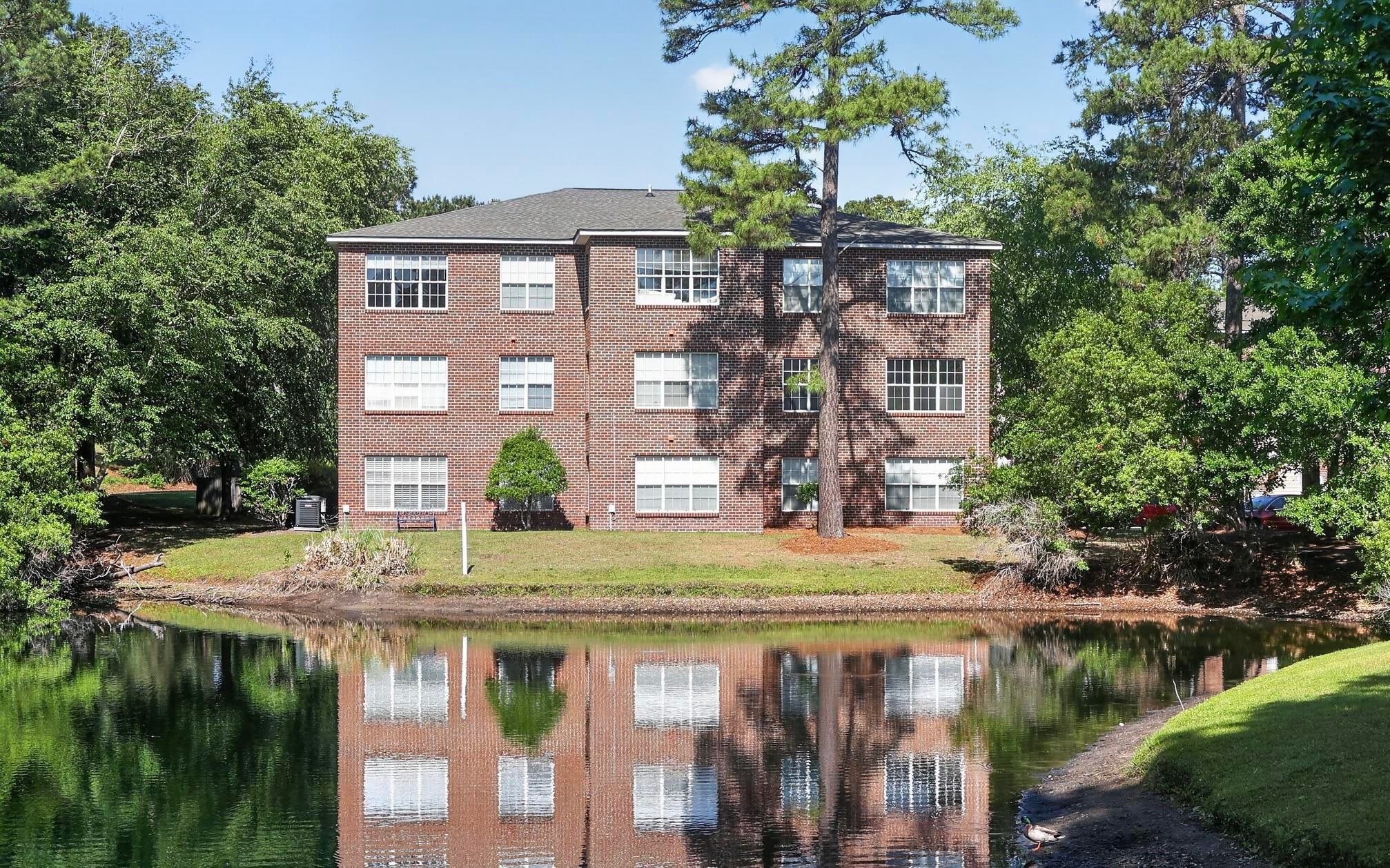 4246 Villas Dr. 704