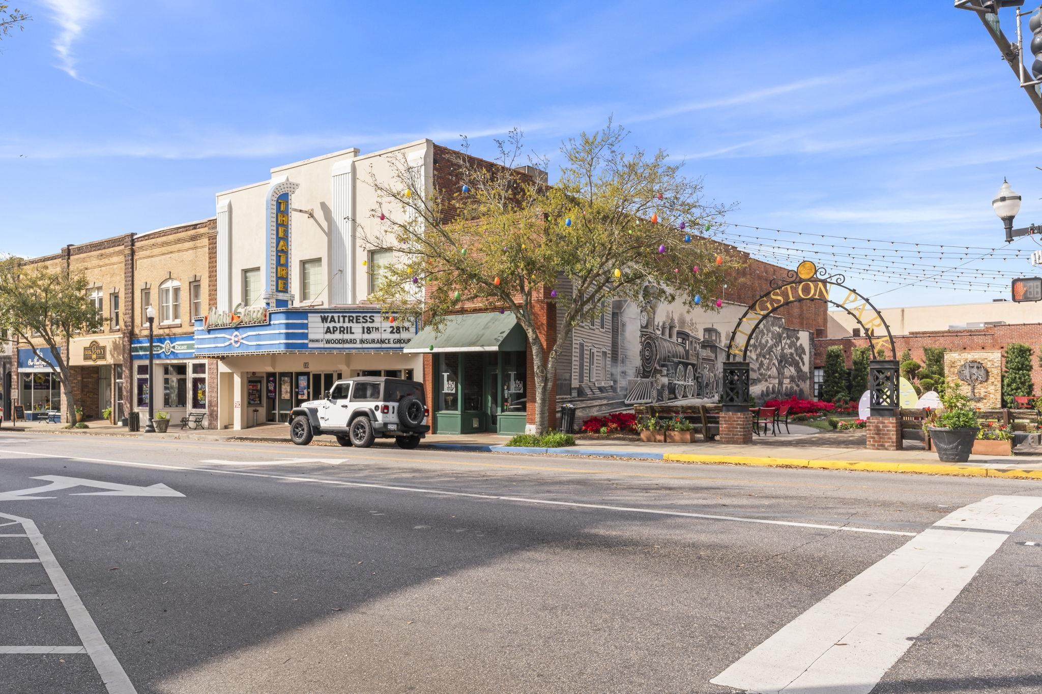337 Main St. Historic Downtown