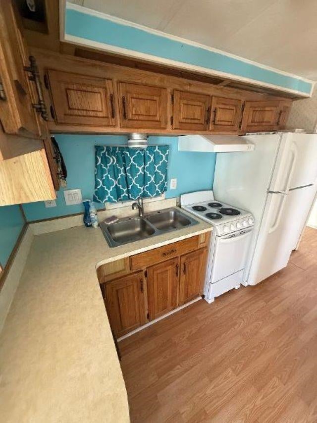5400 Little River Neck Rd.