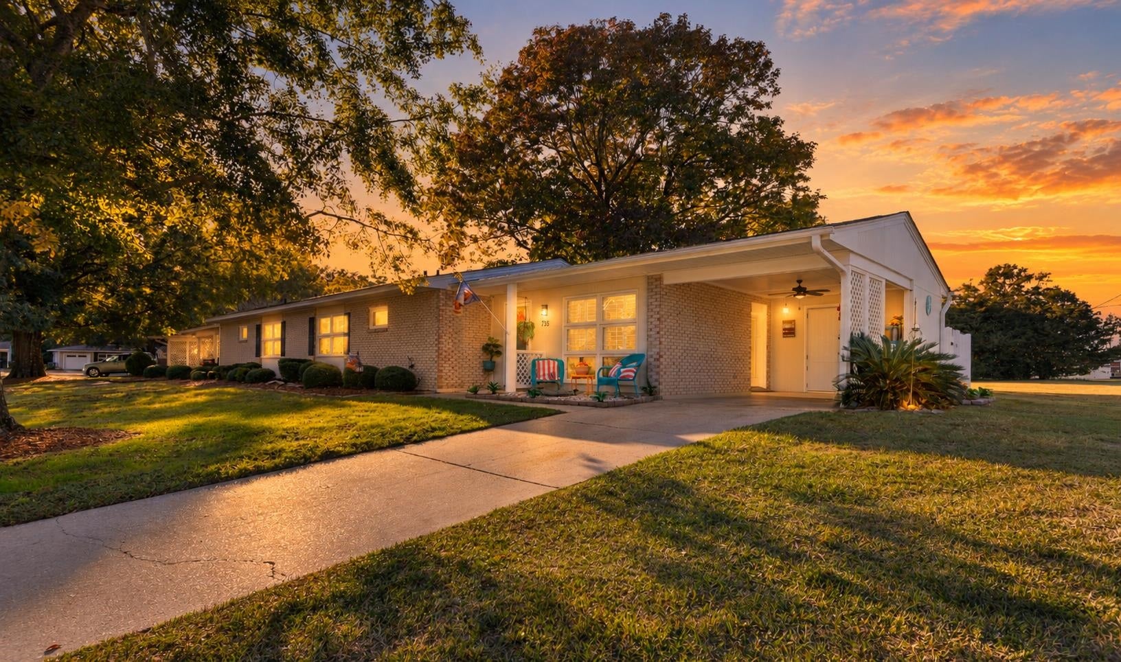 735 Yellowwood Ave. 735