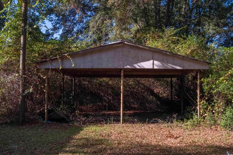 A home in Fair Bluff