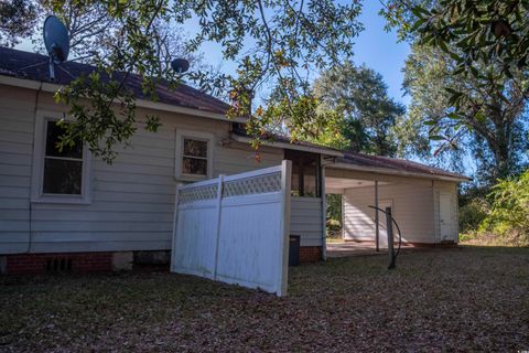 A home in Fair Bluff