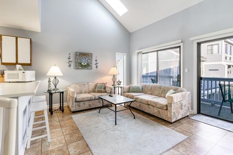 A home in Surfside Beach