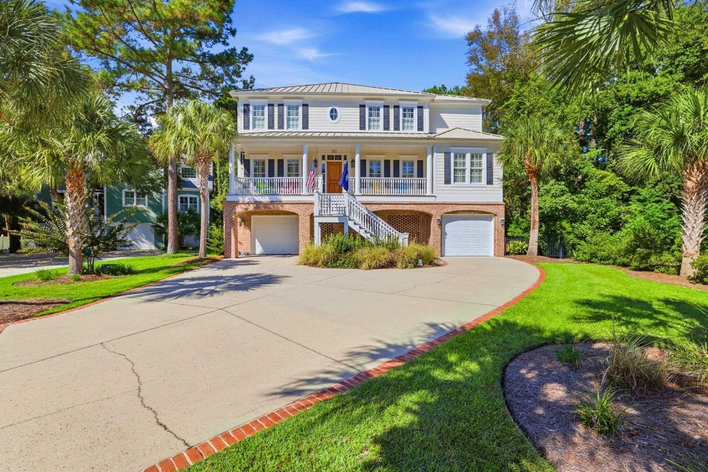 Photo of 112 Cockle Shell Ct, Pawleys Island, SC 29585 (MLS # 2623637)