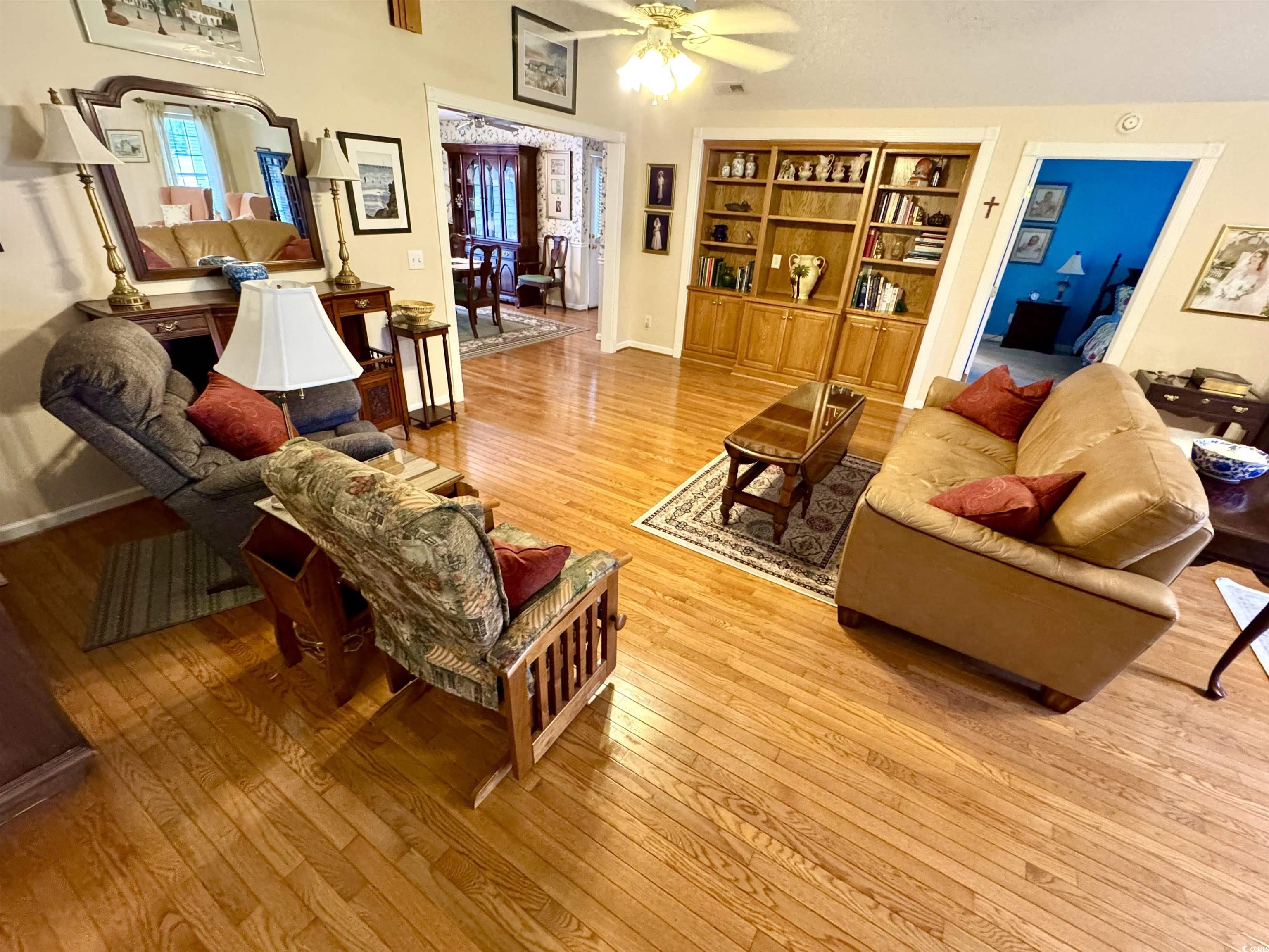 112 Robin Dr.