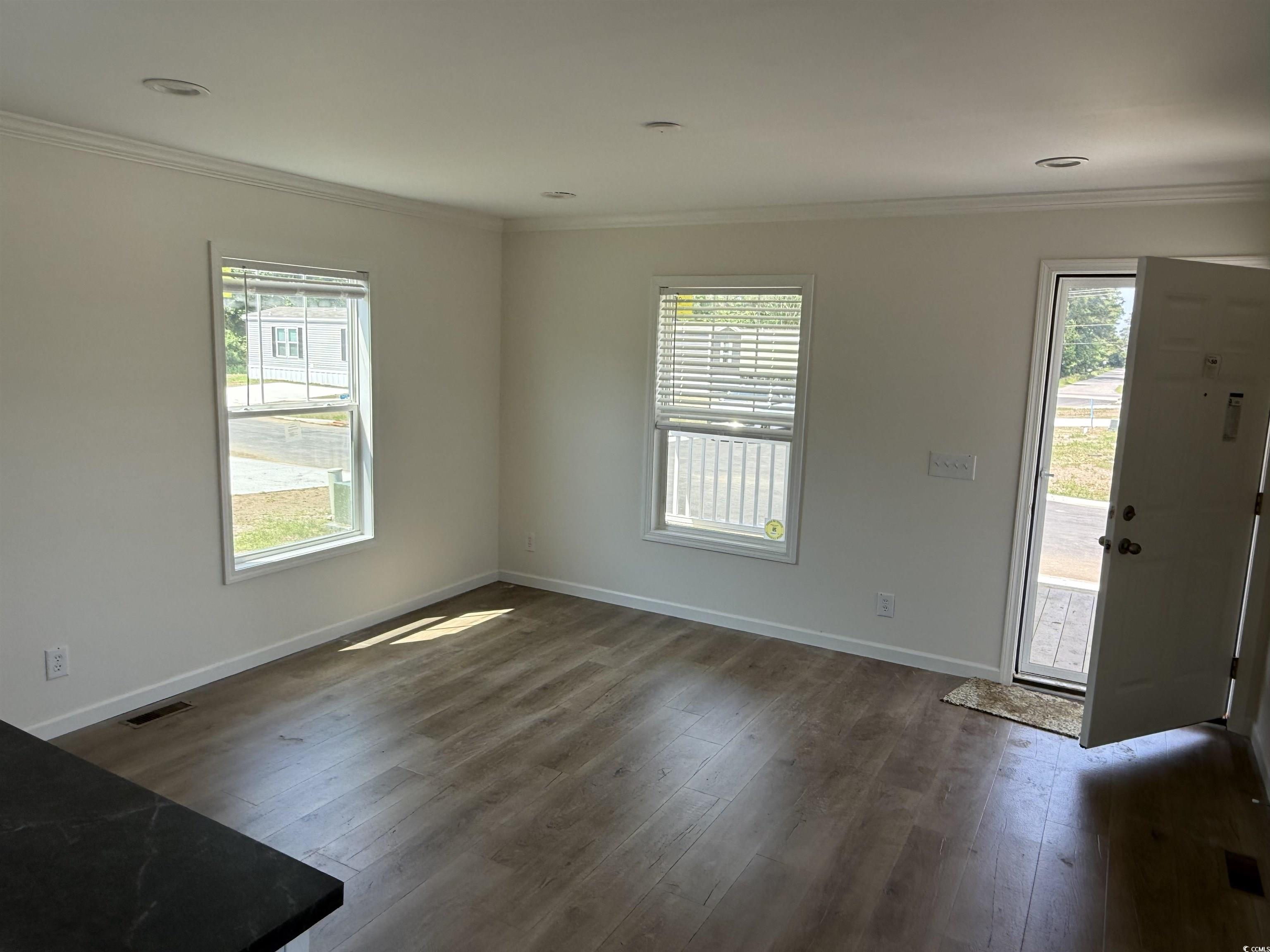 512 King Air Ct