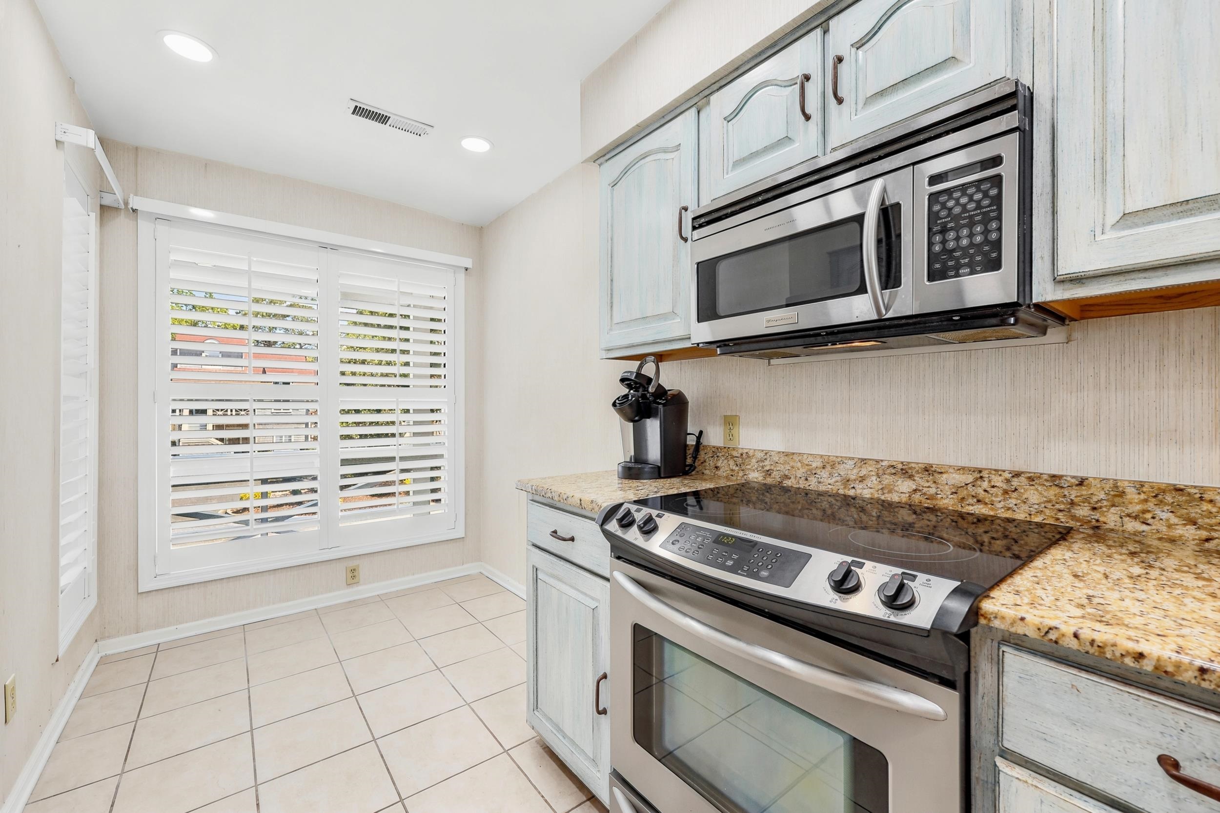 4396 Baldwin Ave. 81