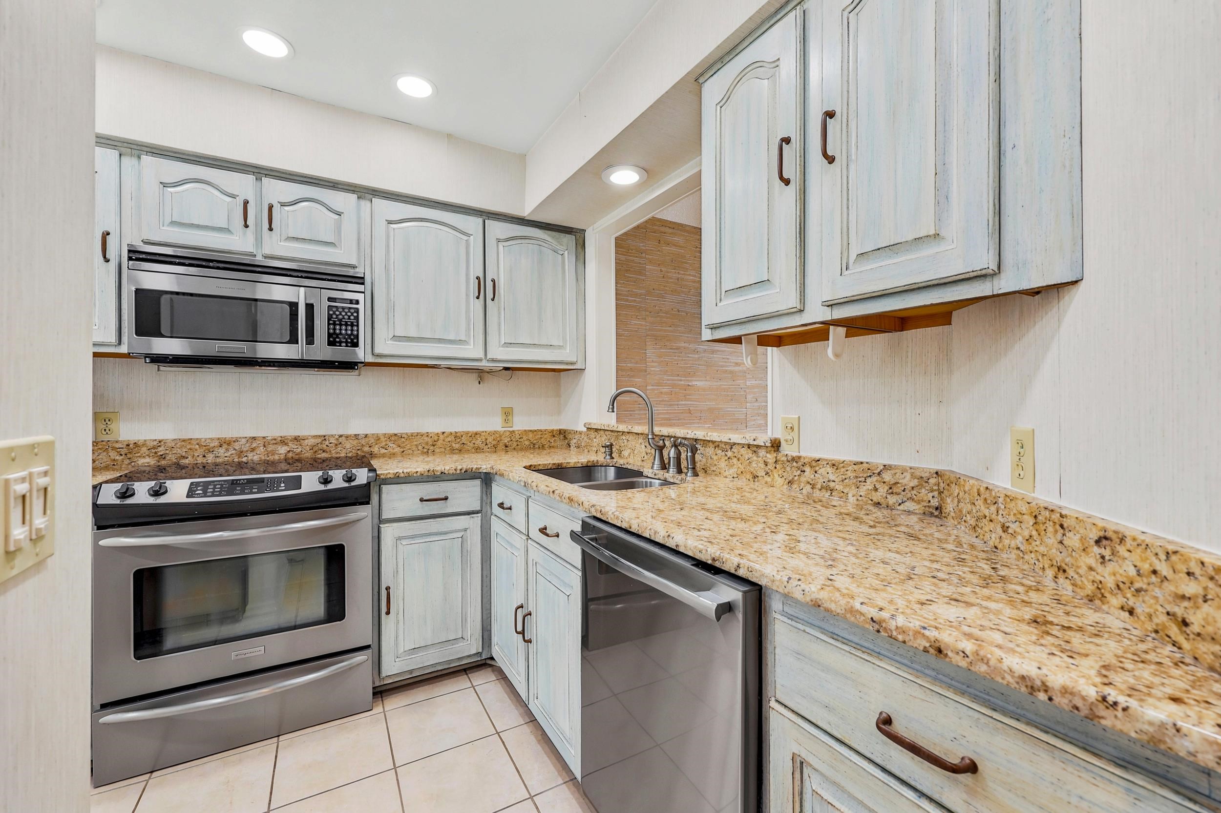 4396 Baldwin Ave. 81