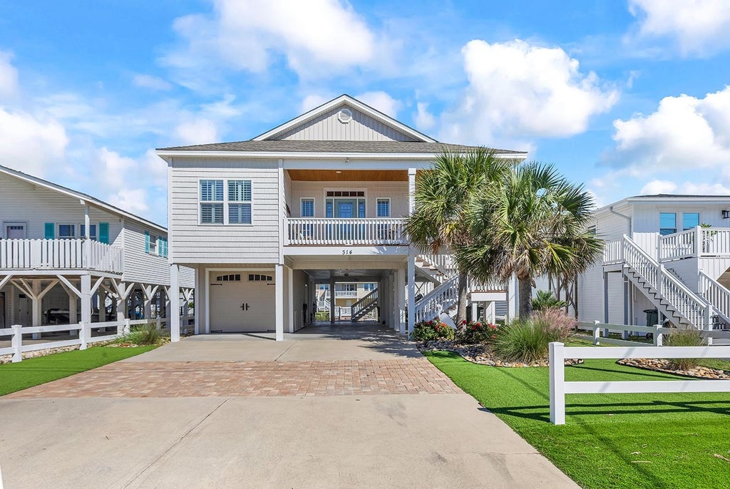Photo of 314 46th Ave. N, North Myrtle Beach, SC 29582 (MLS # 2625174)