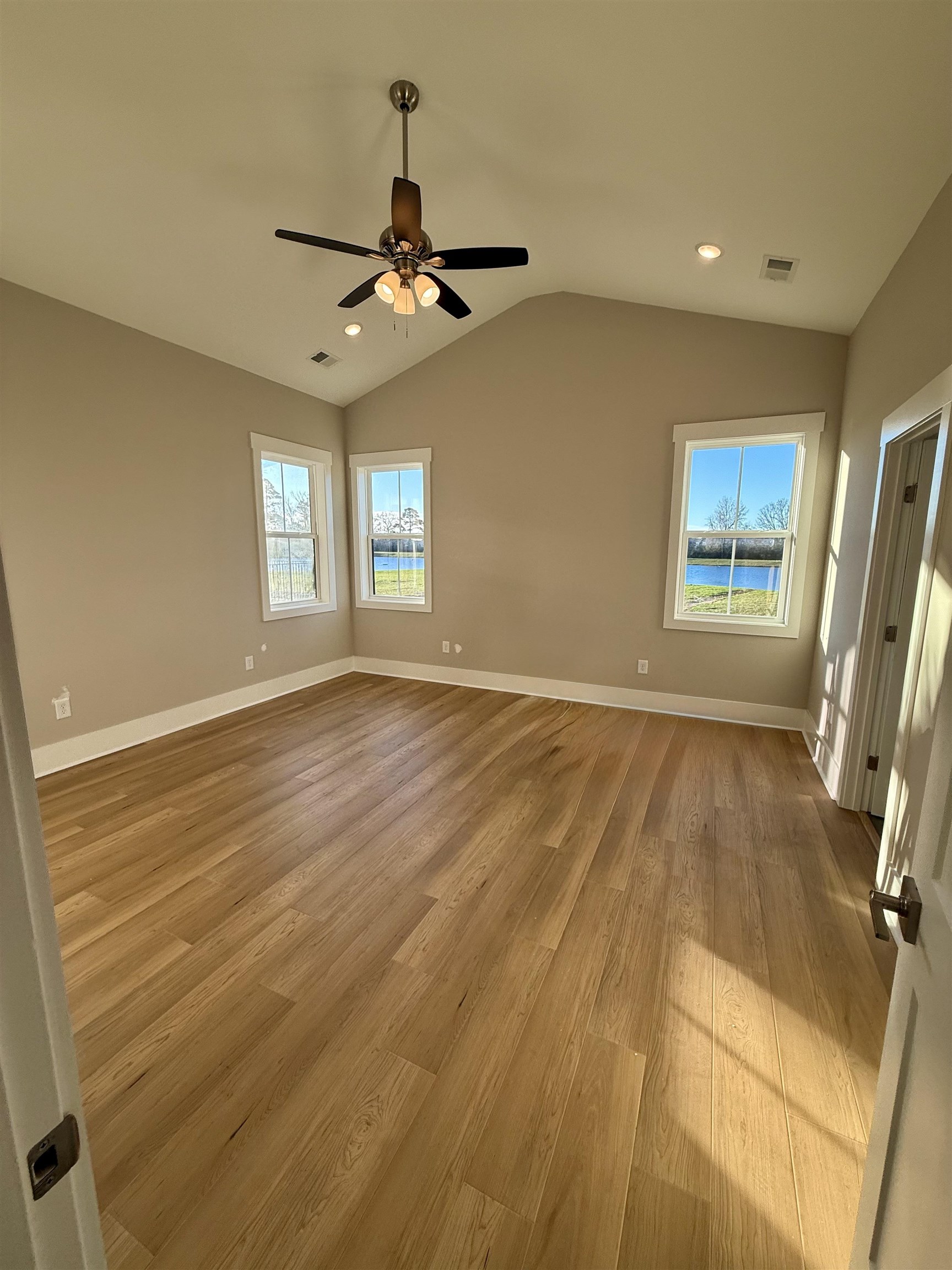 194 Palmetto Harbour Dr.