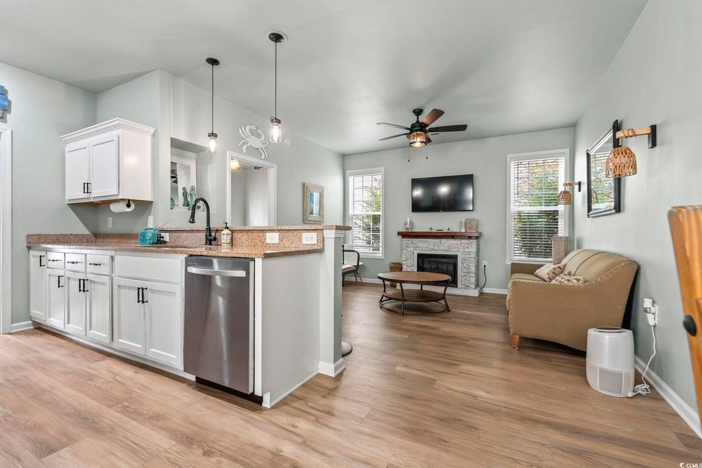 Photo of 124 Weatherboard Ct, Pawleys Island, SC 29585 (MLS # 2522438)