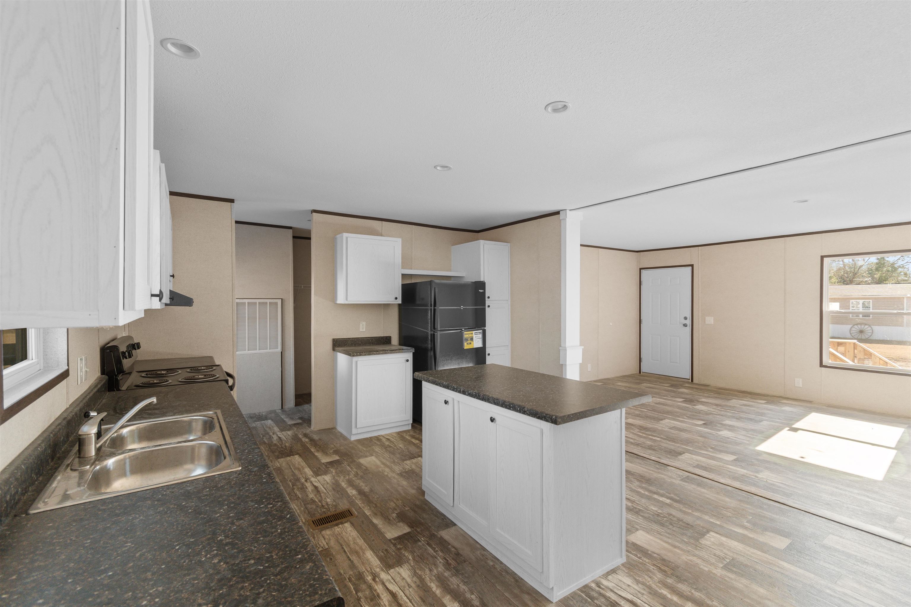 2016 Misty Morning Dr.