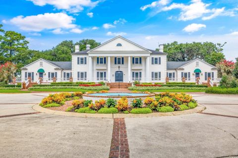 A home in Pawleys Island