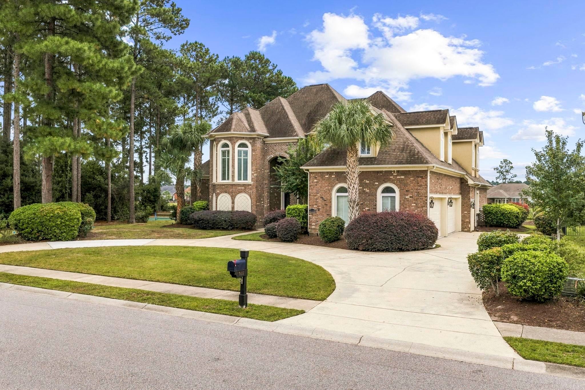 516 Oxbow Dr.