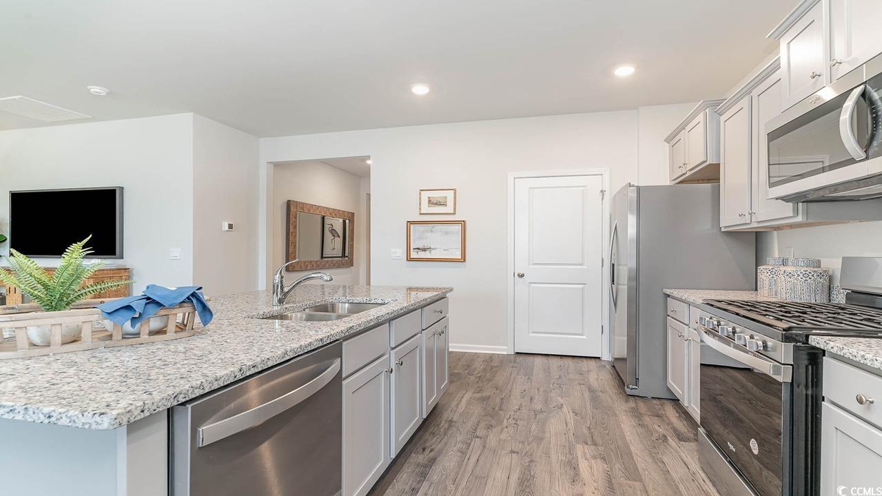 401 Glade Ct.