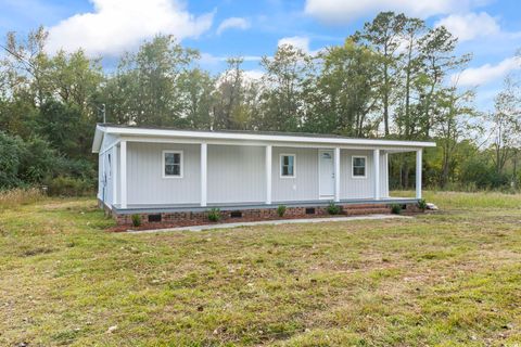 A home in Loris