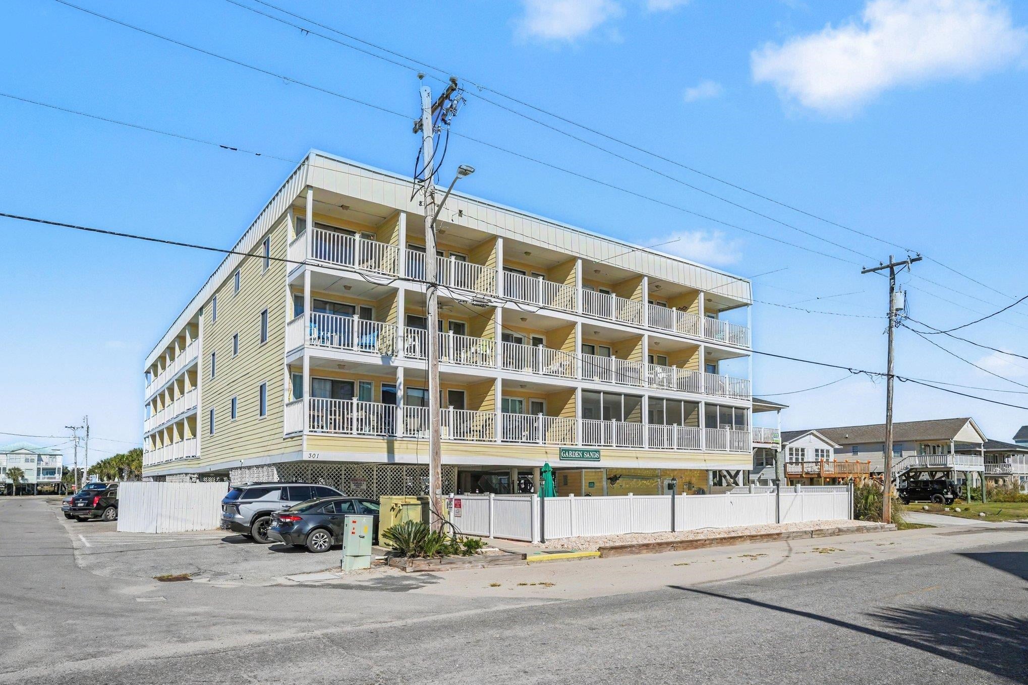 301 N Waccamaw Dr. 106