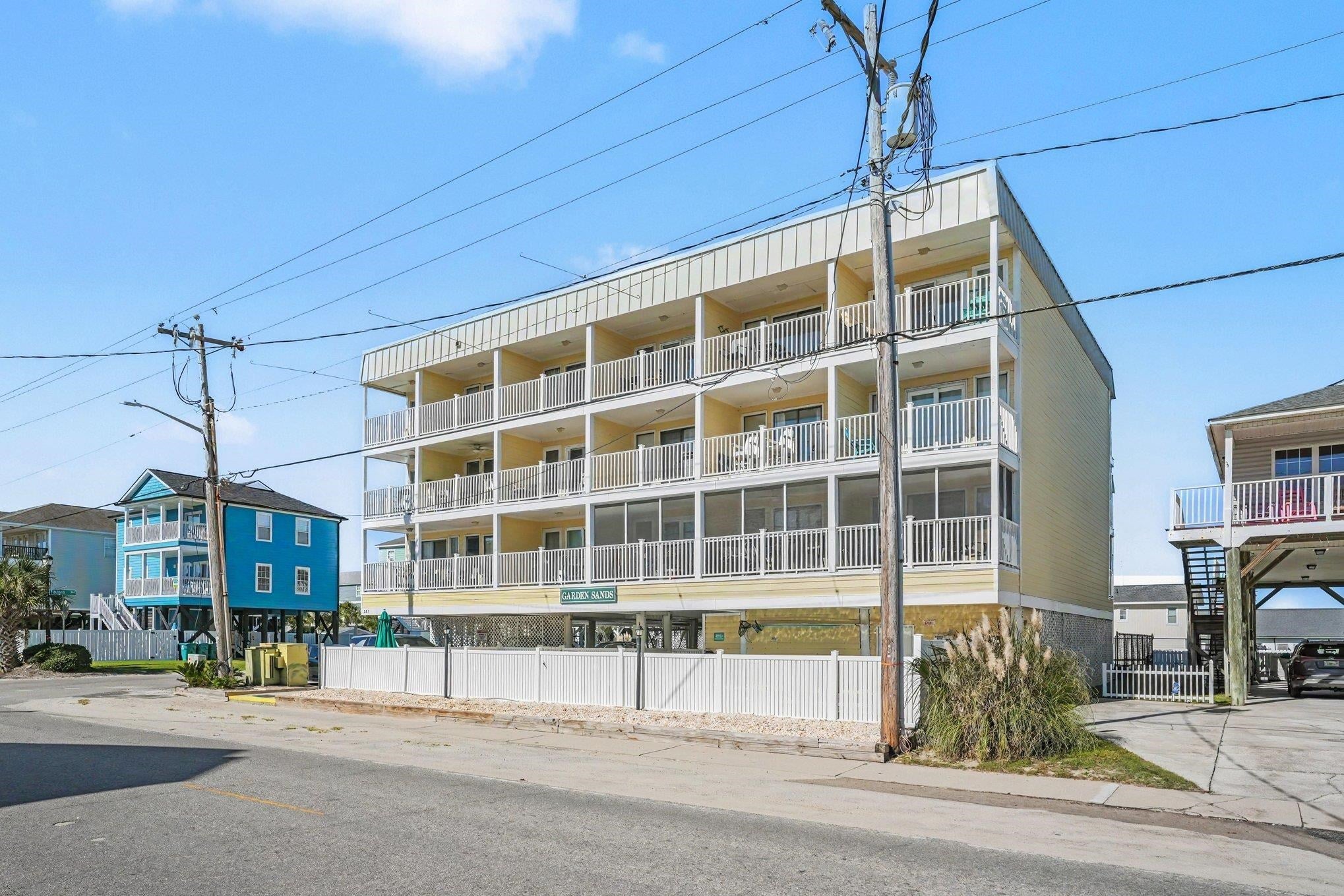 301 N Waccamaw Dr. 106