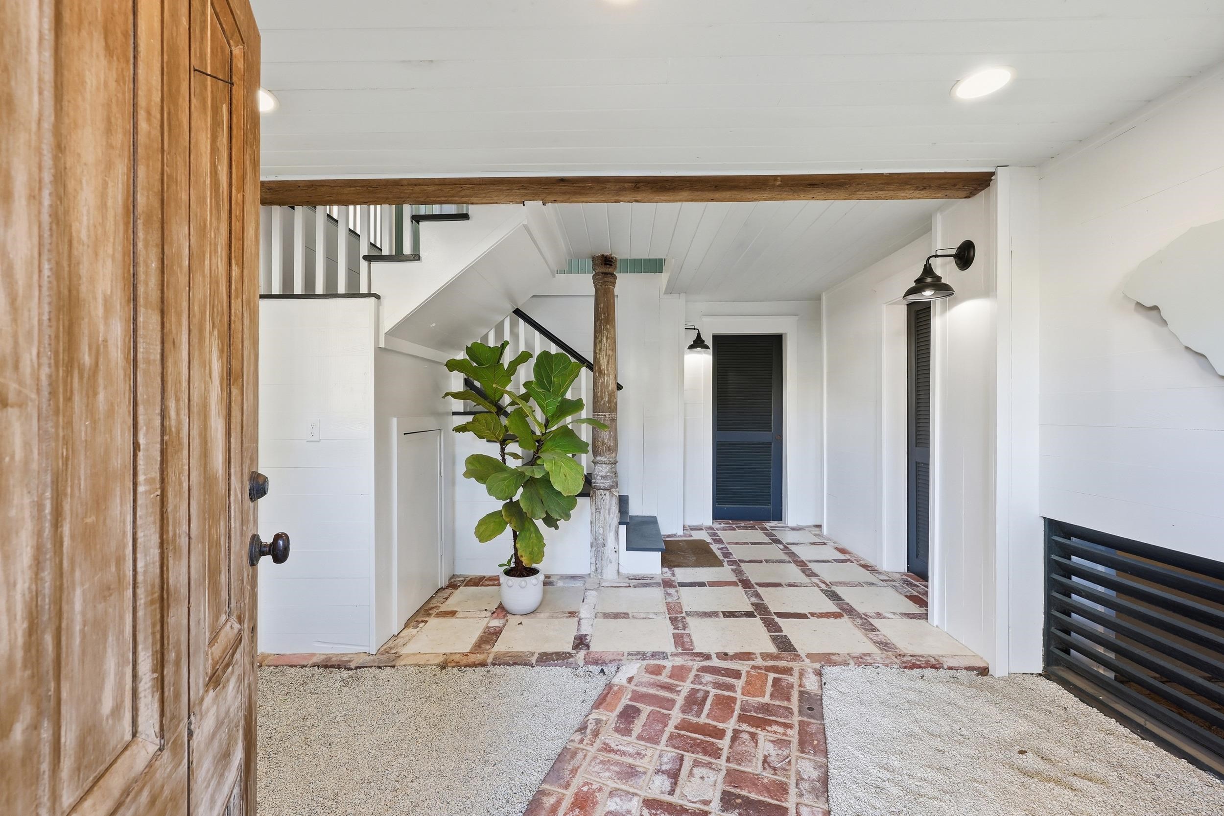 92 Channel Bluff Ave.