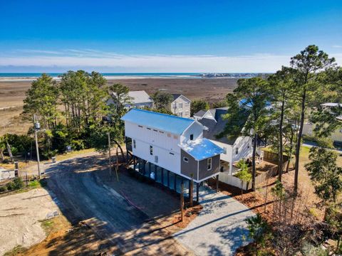 A home in Pawleys Island