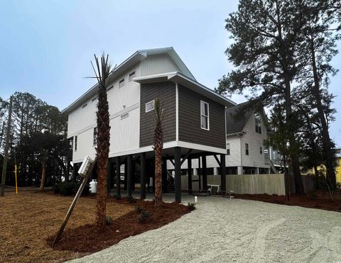 A home in Pawleys Island