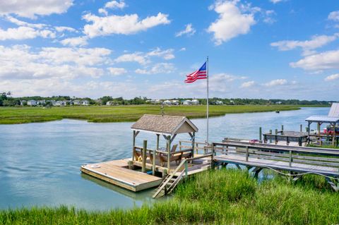 A home in Pawleys Island