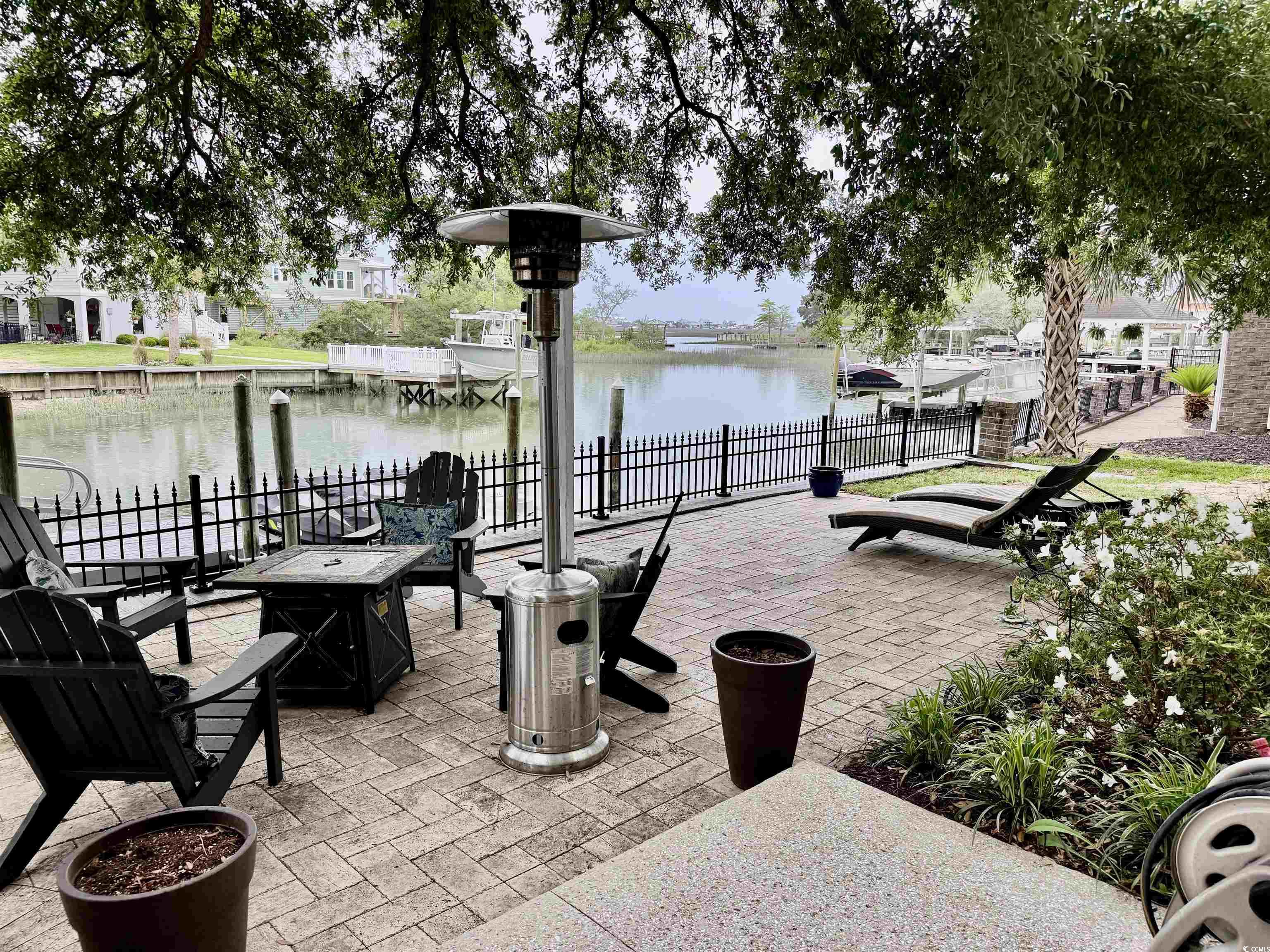 17 Carson Creek Dr.