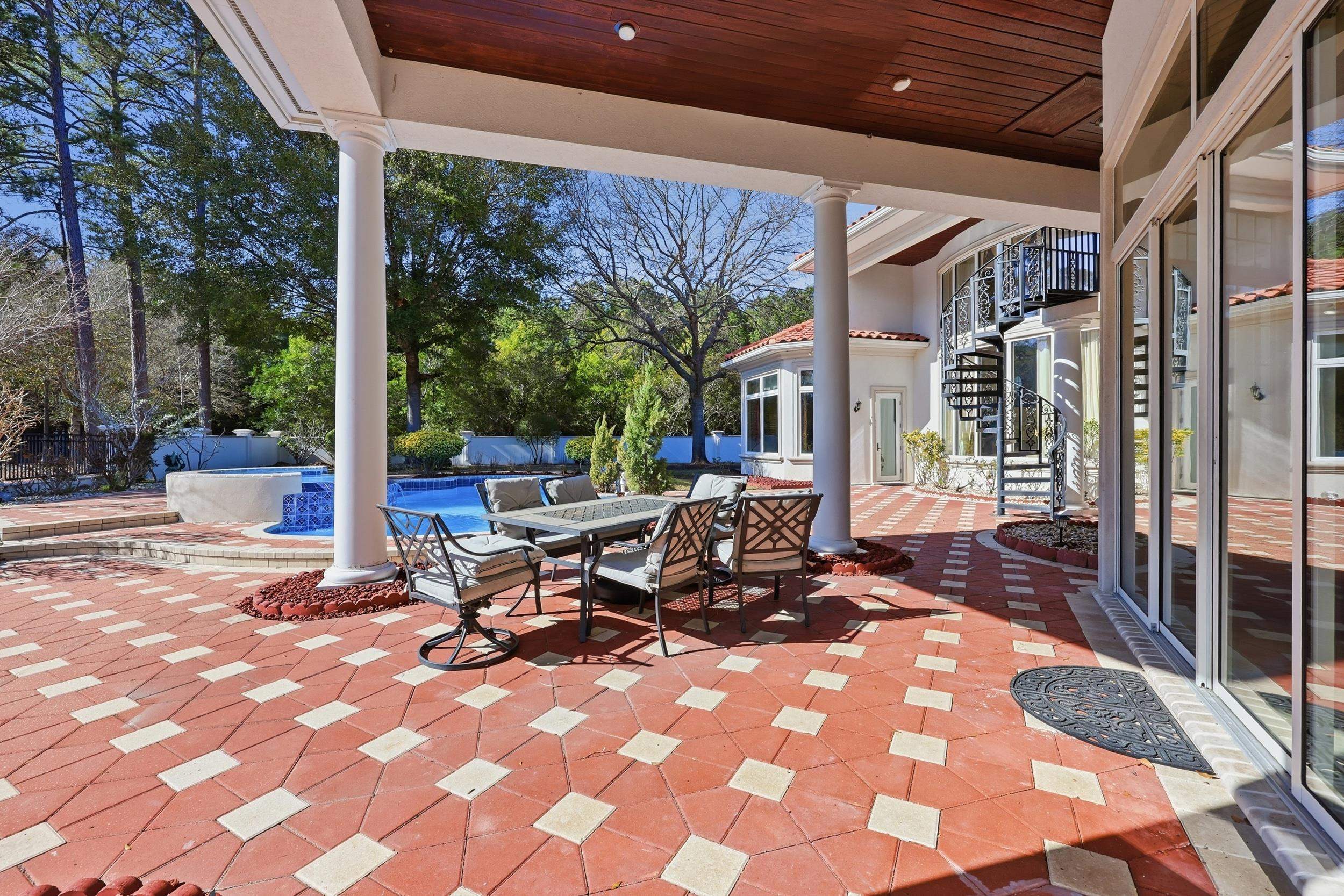 Myrtle Beach, South Carolina, 29579, United States, 4 Bedrooms Bedrooms, ,5 BathroomsBathrooms,Residential,Active,2024502