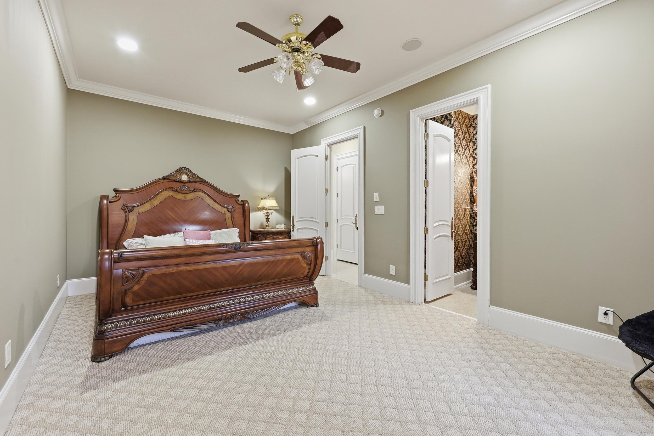 Myrtle Beach, South Carolina, 29579, United States, 4 Bedrooms Bedrooms, ,5 BathroomsBathrooms,Residential,Active,2024502