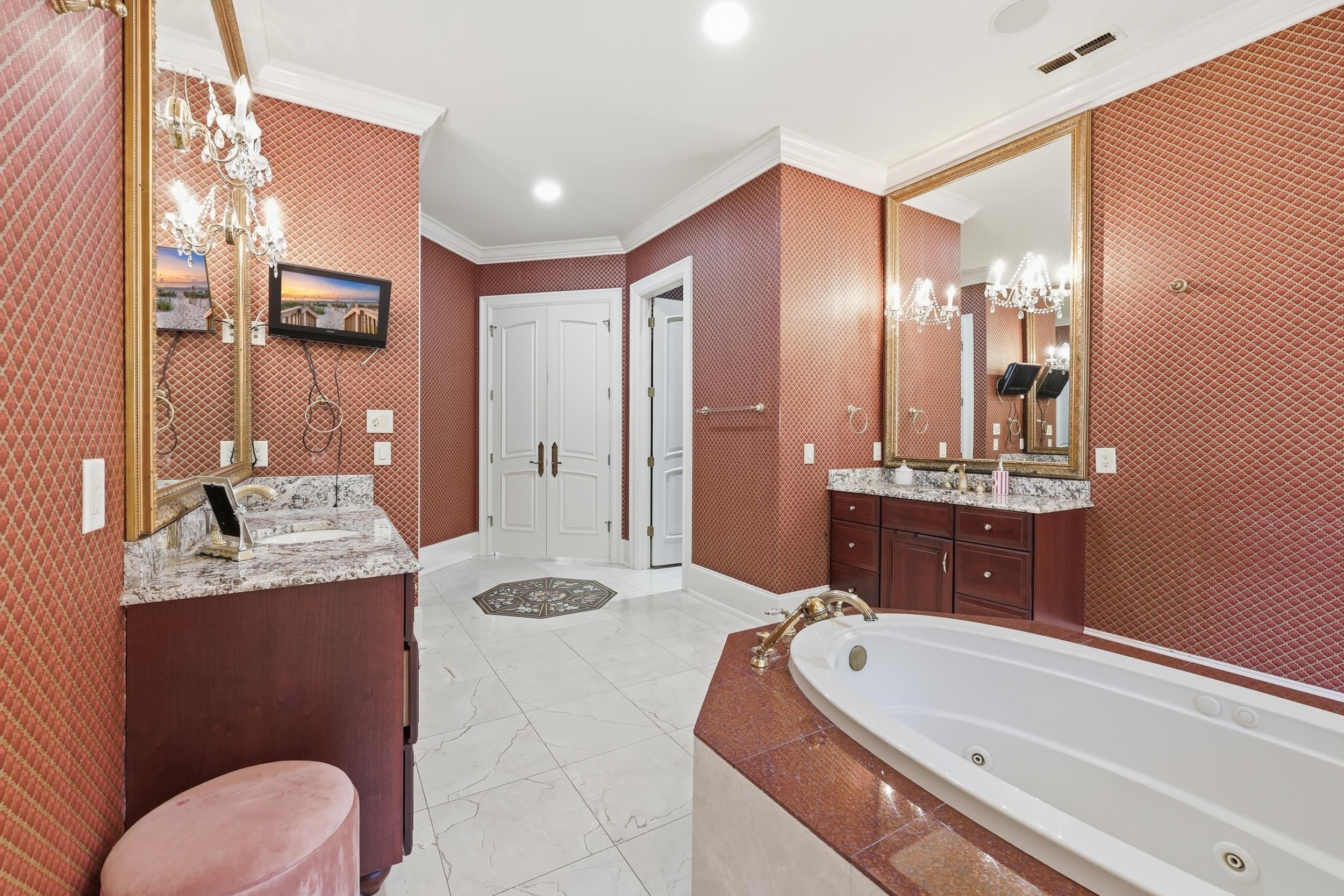 Myrtle Beach, South Carolina, 29579, United States, 4 Bedrooms Bedrooms, ,5 BathroomsBathrooms,Residential,Active,2024502