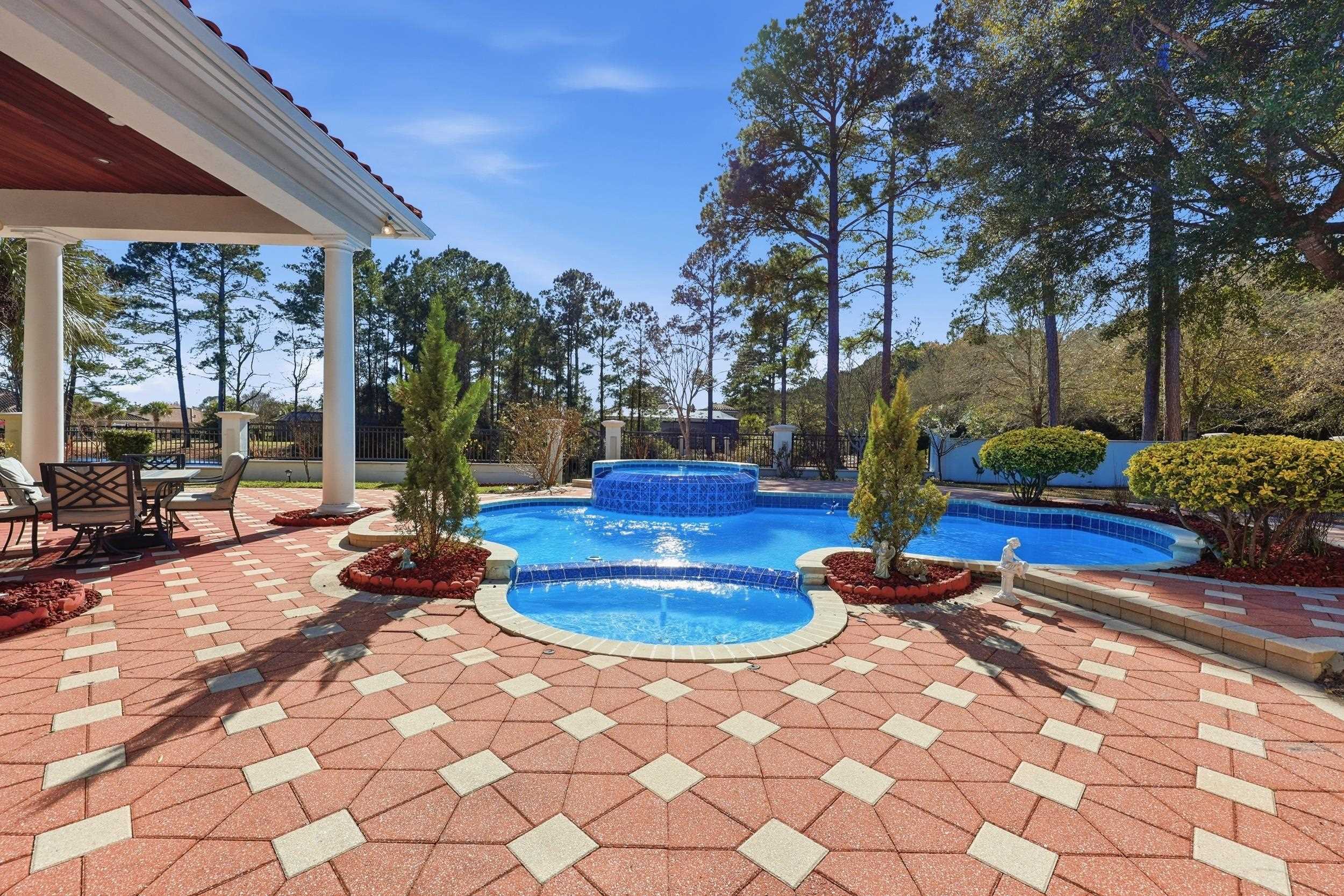 Myrtle Beach, South Carolina, 29579, United States, 4 Bedrooms Bedrooms, ,5 BathroomsBathrooms,Residential,Active,2024502