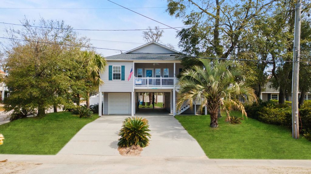 Photo of 528 6th Ave. S, North Myrtle Beach, SC 29582 (MLS # 2607283)