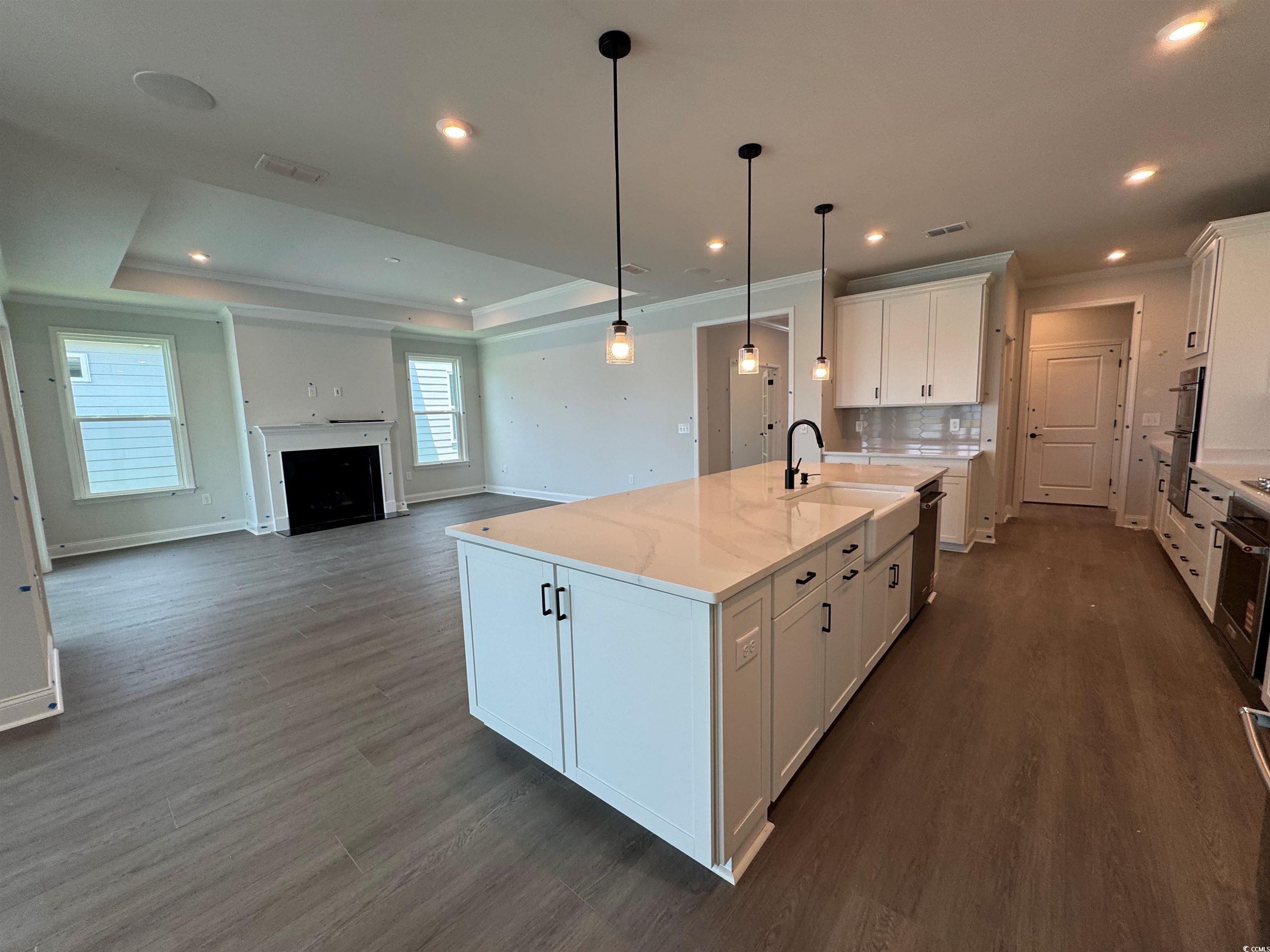 1444 Crested Iris Way