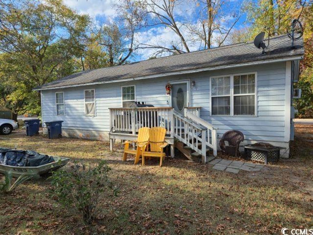 Photo of 913 White St, Myrtle Beach, SC 29577 (MLS # 2528314)