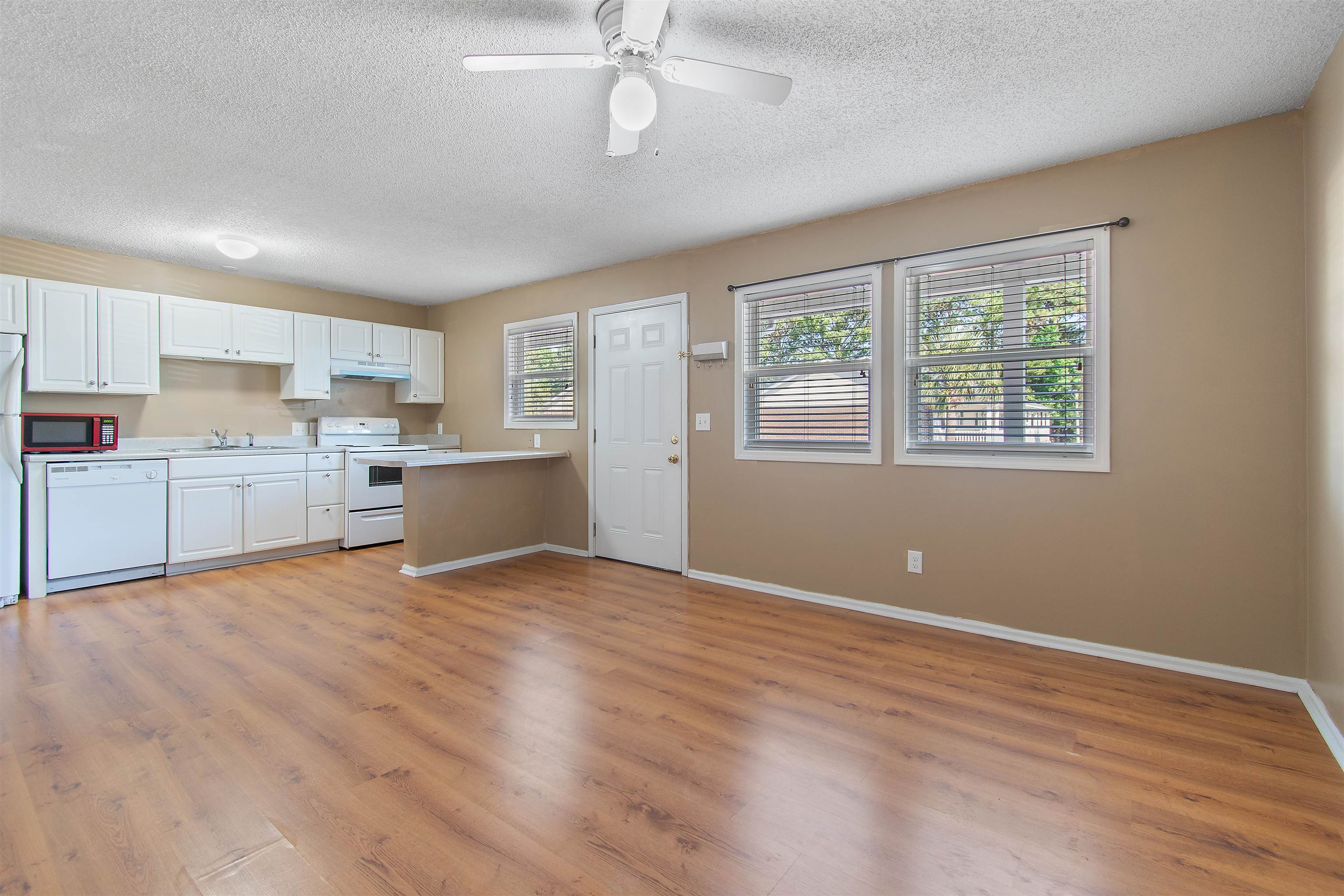 4150 Horseshoe Rd. N 55