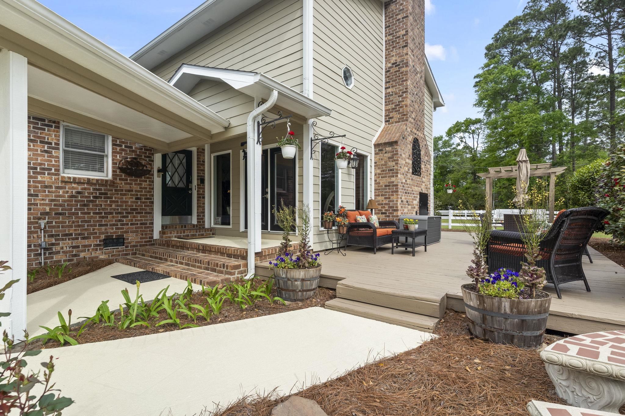 3725 Willow Springs Rd.
