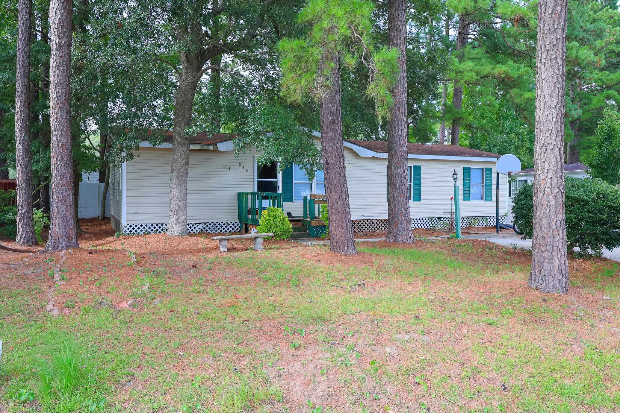 870 Pinetops Dr.