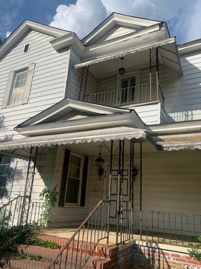 818 Glenn St.