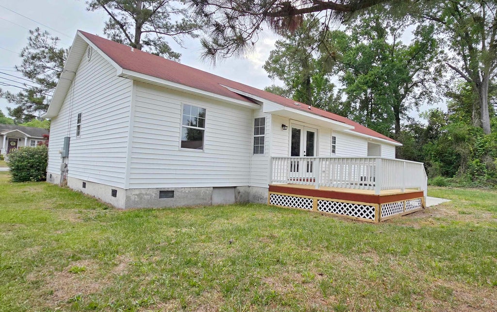 Photo of 1208 Elm St, Conway, SC 29526 (MLS # 2622245)