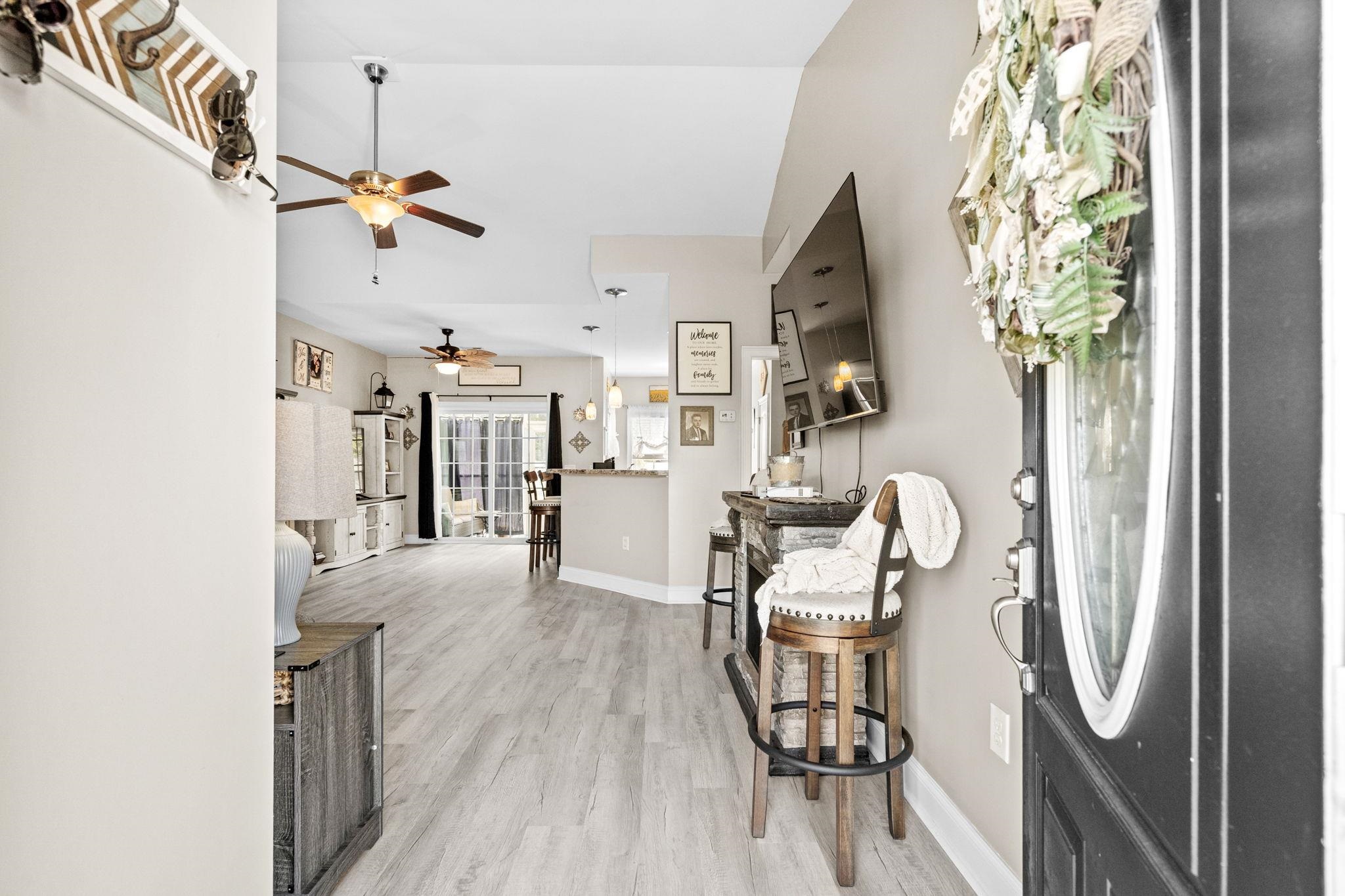 205 Maple Oak Dr.