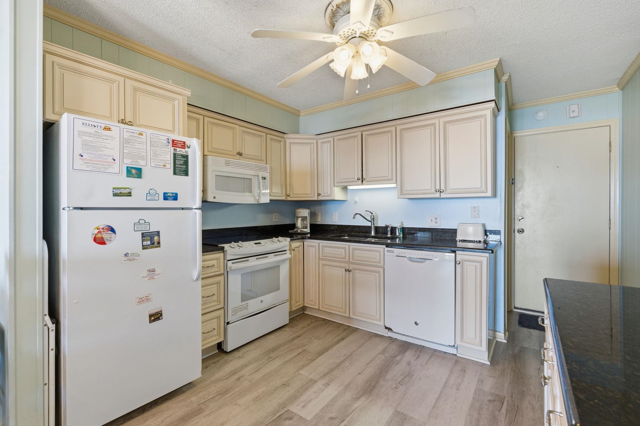 6000 N Ocean Blvd. 208