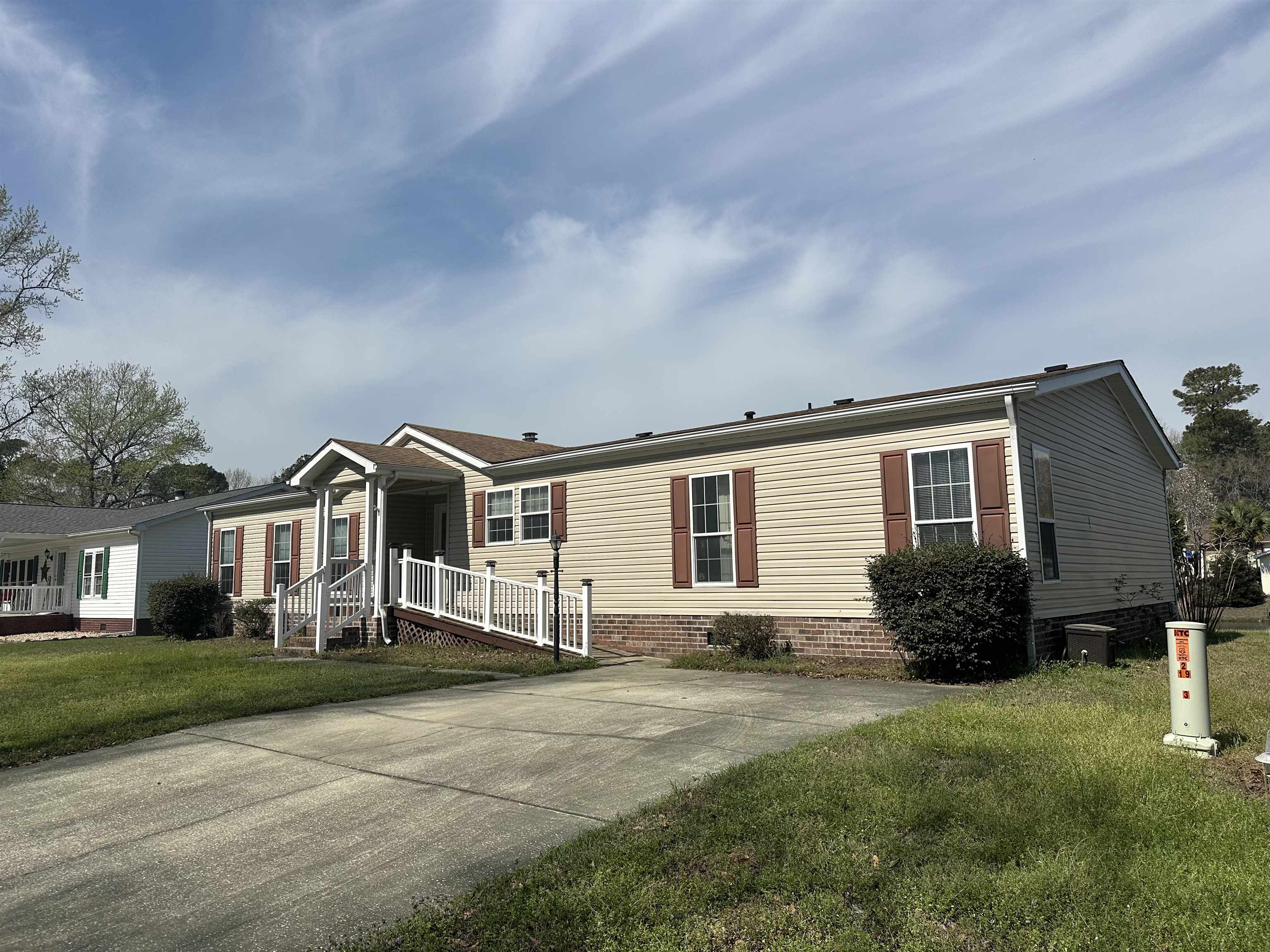 6595 Breezewood Blvd.